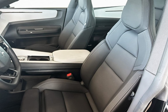 Polestar 4 26 of 30