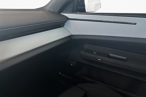 Polestar 4 29 of 30