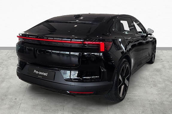 Polestar 4 9 of 30