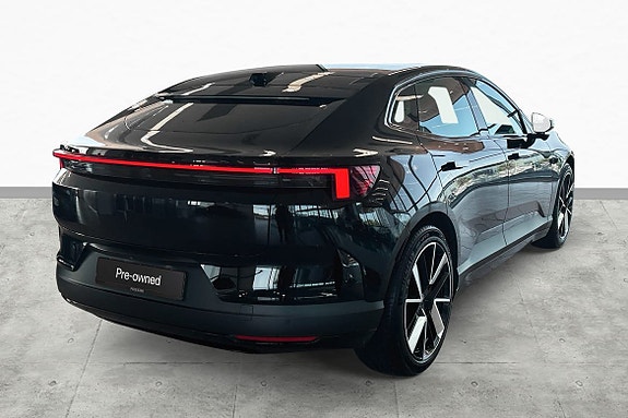 Polestar 4 9 of 30