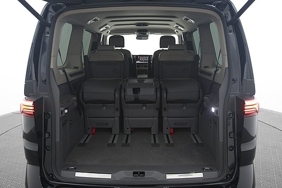 Volkswagen Multivan 19 of 20