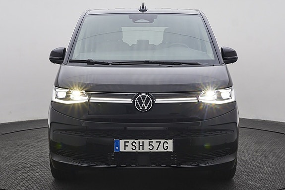 Volkswagen Multivan 3 of 20