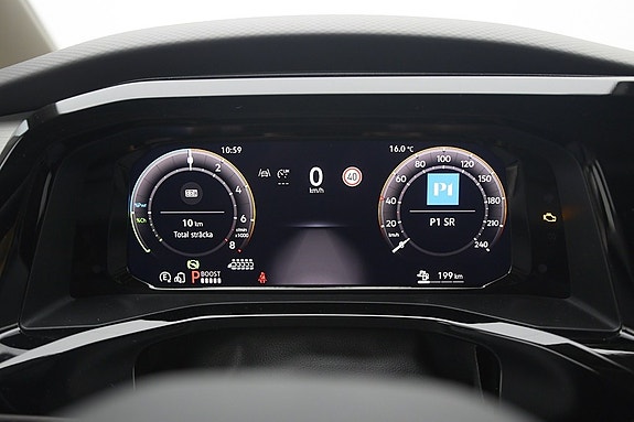 Volkswagen Multivan 8 of 20
