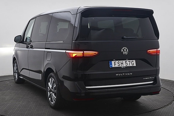 Volkswagen Multivan 6 of 20