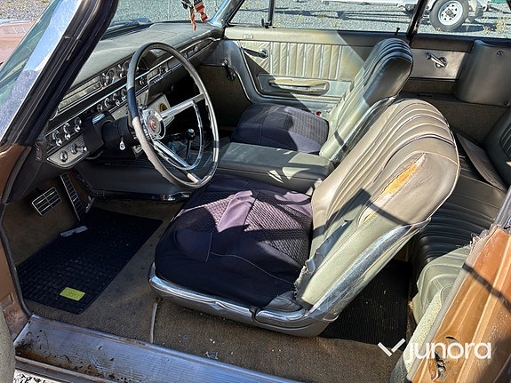 Ford Galaxie 15 of 30