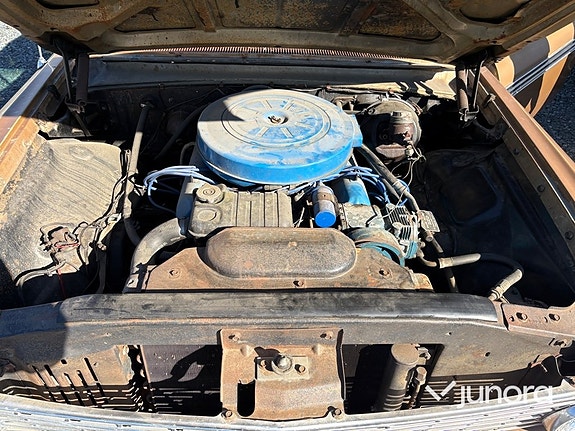Ford Galaxie 27 of 30