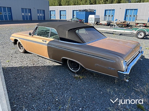 Ford Galaxie 3 of 30