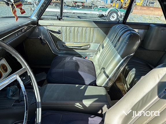 Ford Galaxie 19 of 30