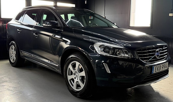 Volvo XC60 2 of 14