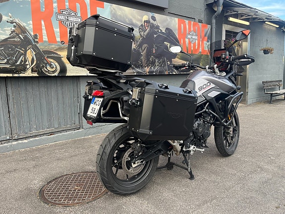 Triumph Tiger 900 GT Pro 3 of 10
