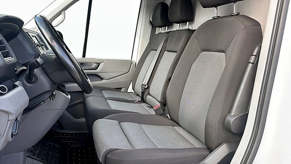 Volkswagen Crafter 8 of 12