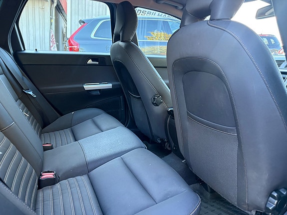 Volvo V50 12 of 12