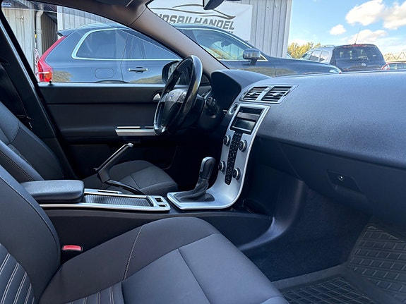 Volvo V50 11 of 12