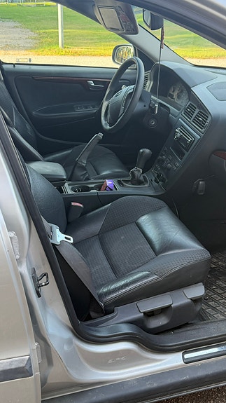 Volvo V70 4 of 4