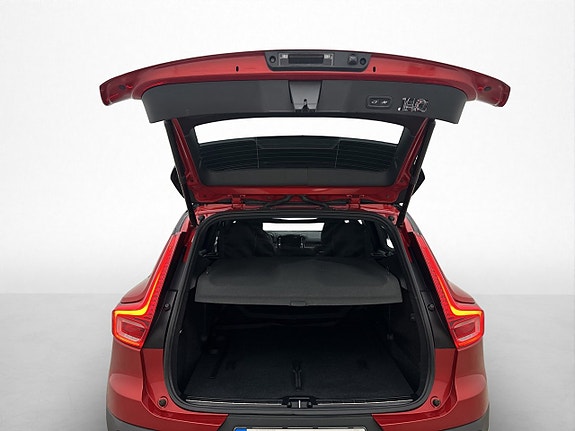 Volvo XC40 18 of 30