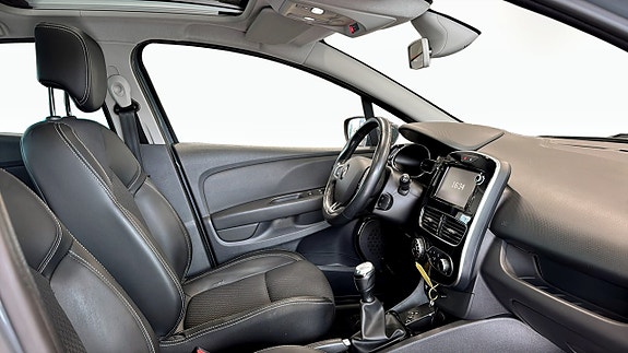 Renault Clio 3 of 10