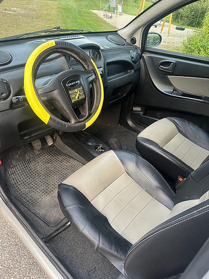 Microcar Yanmar 8 of 8