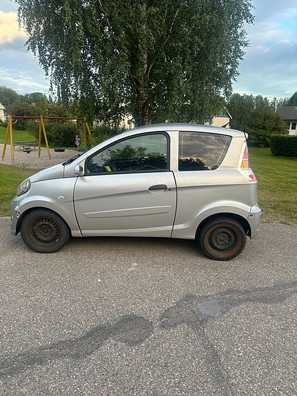 Microcar Yanmar 2 of 8