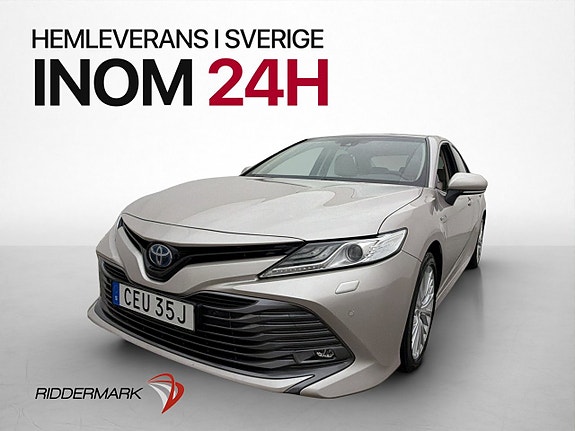 Toyota Camry 3 of 27