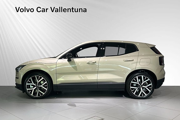 Volvo EX30 3 of 17