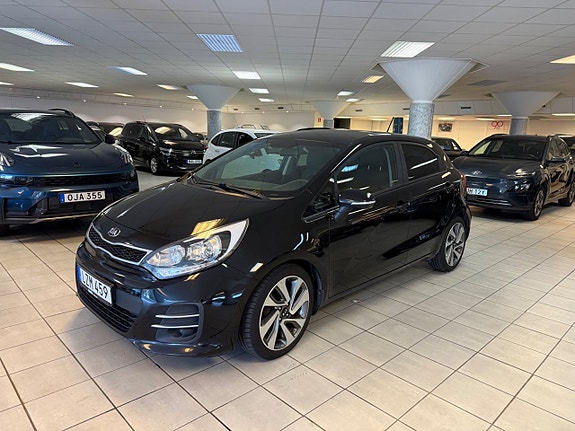 Kia Rio 2 of 17