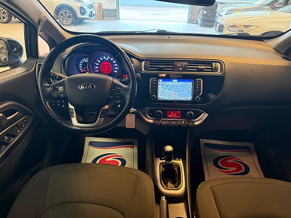 Kia Rio 12 of 17