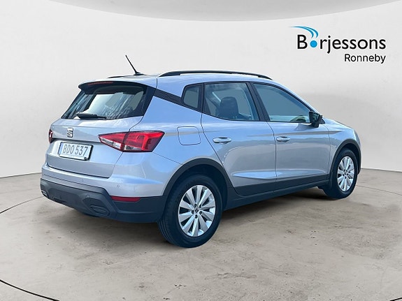 Seat Arona 3 of 16