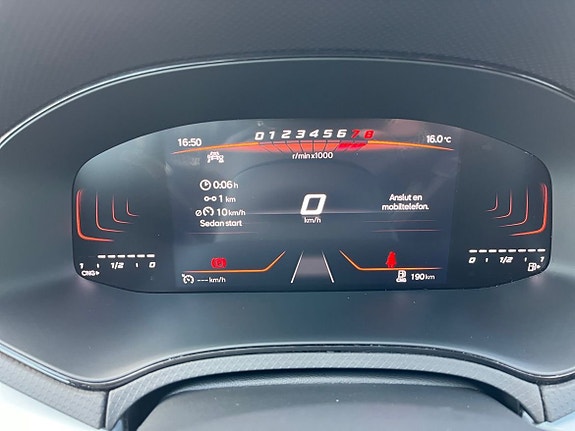 Seat Arona 11 of 16