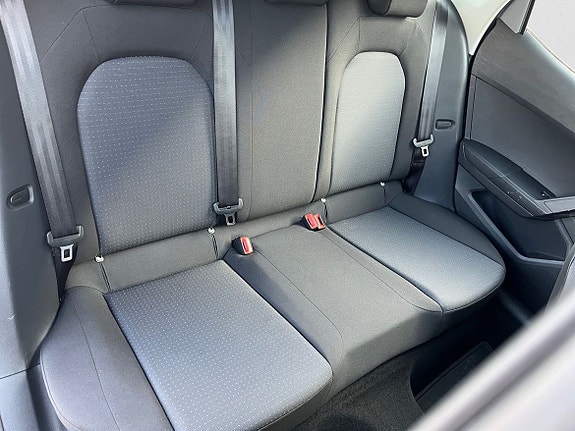 Seat Arona 15 of 16