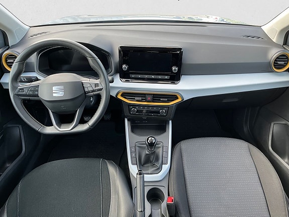 Seat Arona 9 of 16