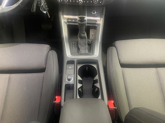 Audi Q3 11 of 13