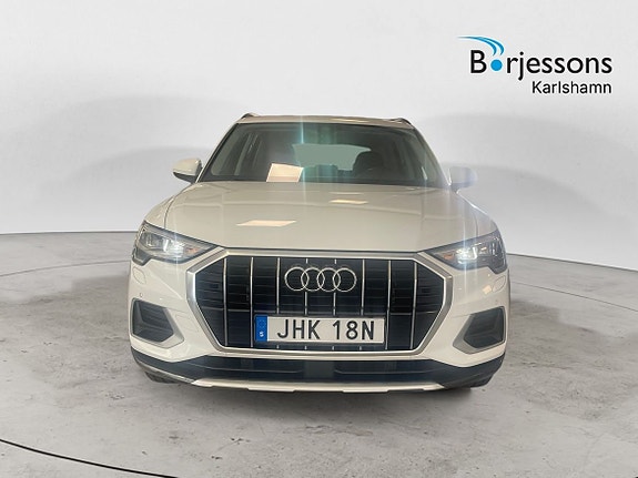 Audi Q3 5 of 13