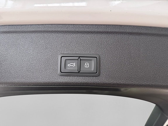 Audi A4 allroad 6 of 12