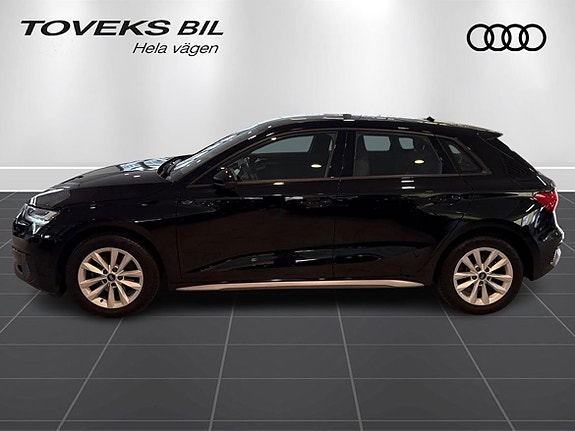 Audi A3 8 of 13