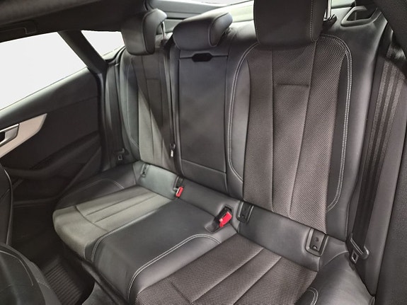Audi A5 13 of 15