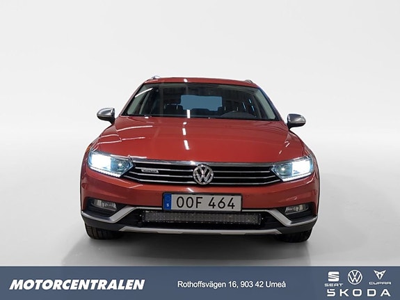 Volkswagen Passat Alltrack 5 of 21