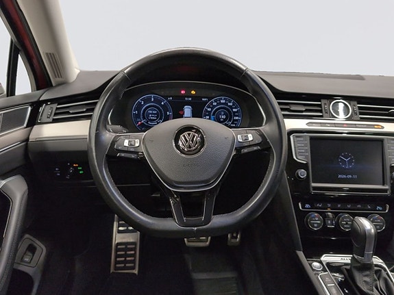 Volkswagen Passat Alltrack 10 of 21