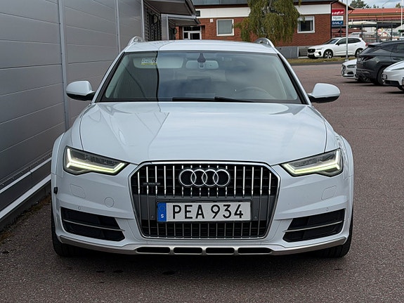 Audi A6 allroad 3 of 13
