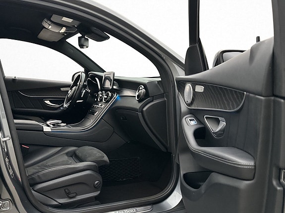 Mercedes-Benz GLC300 de 17 of 30