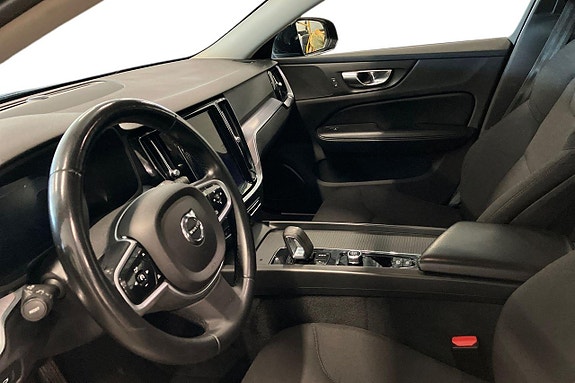 Volvo V60 Cross Country 10 of 30