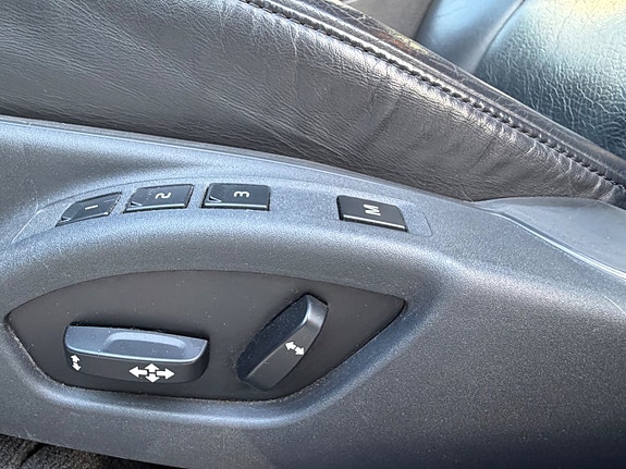 Volvo V70 12 of 21