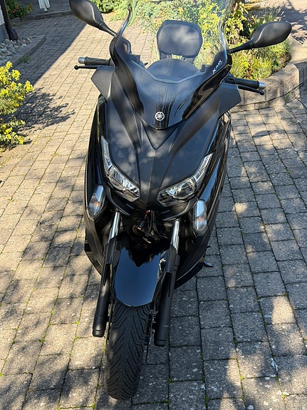 Yamaha YAMAHA X-MAX 400A, XMAX 400 i fint skick 7 of 12