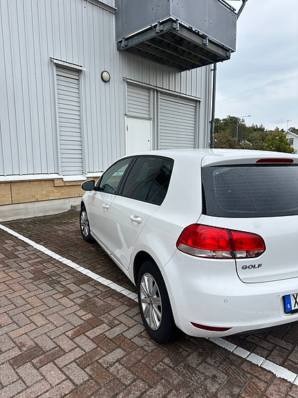 Volkswagen Golf VI 3 of 4