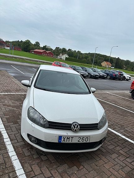 Volkswagen Golf VI 2 of 4