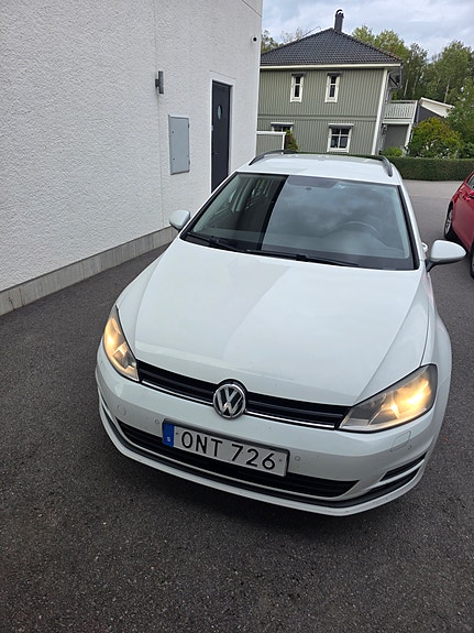 Volkswagen Golf VII 10 of 10