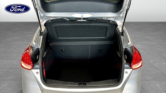 Ford Focus 10 of 12