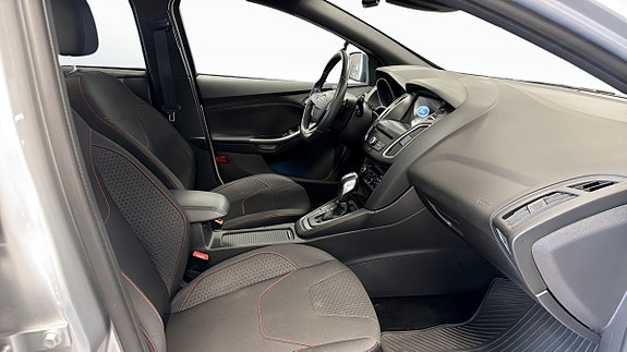 Ford Focus 3 of 12