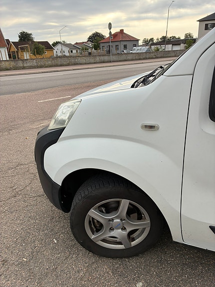 Peugeot Bipper 8 of 8