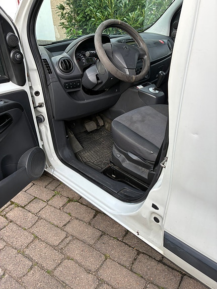 Peugeot Bipper 7 of 8