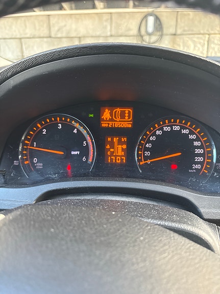 Toyota Avensis 8 of 8